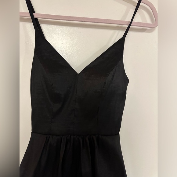 BETSY AND ADAM BLACK HIGH LOW GOWN - Picture 4 of 7